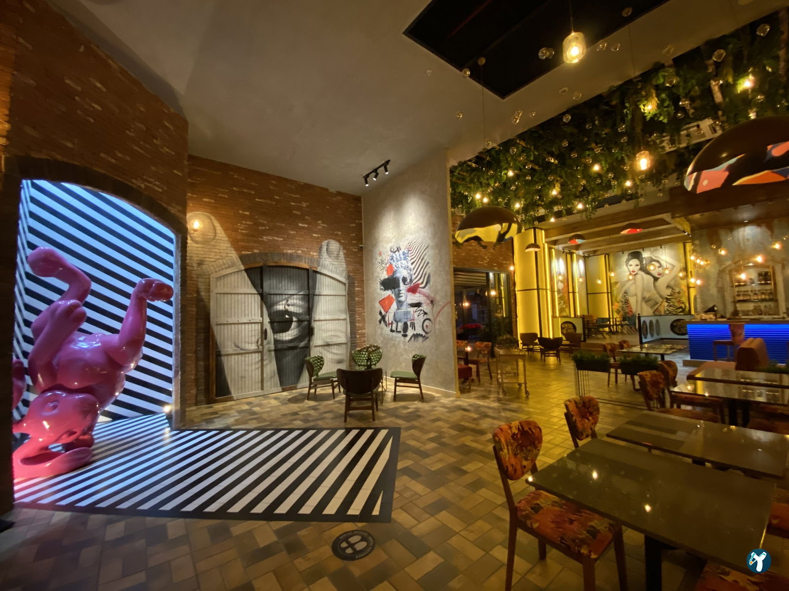 Vandal Çamsanpark Avm