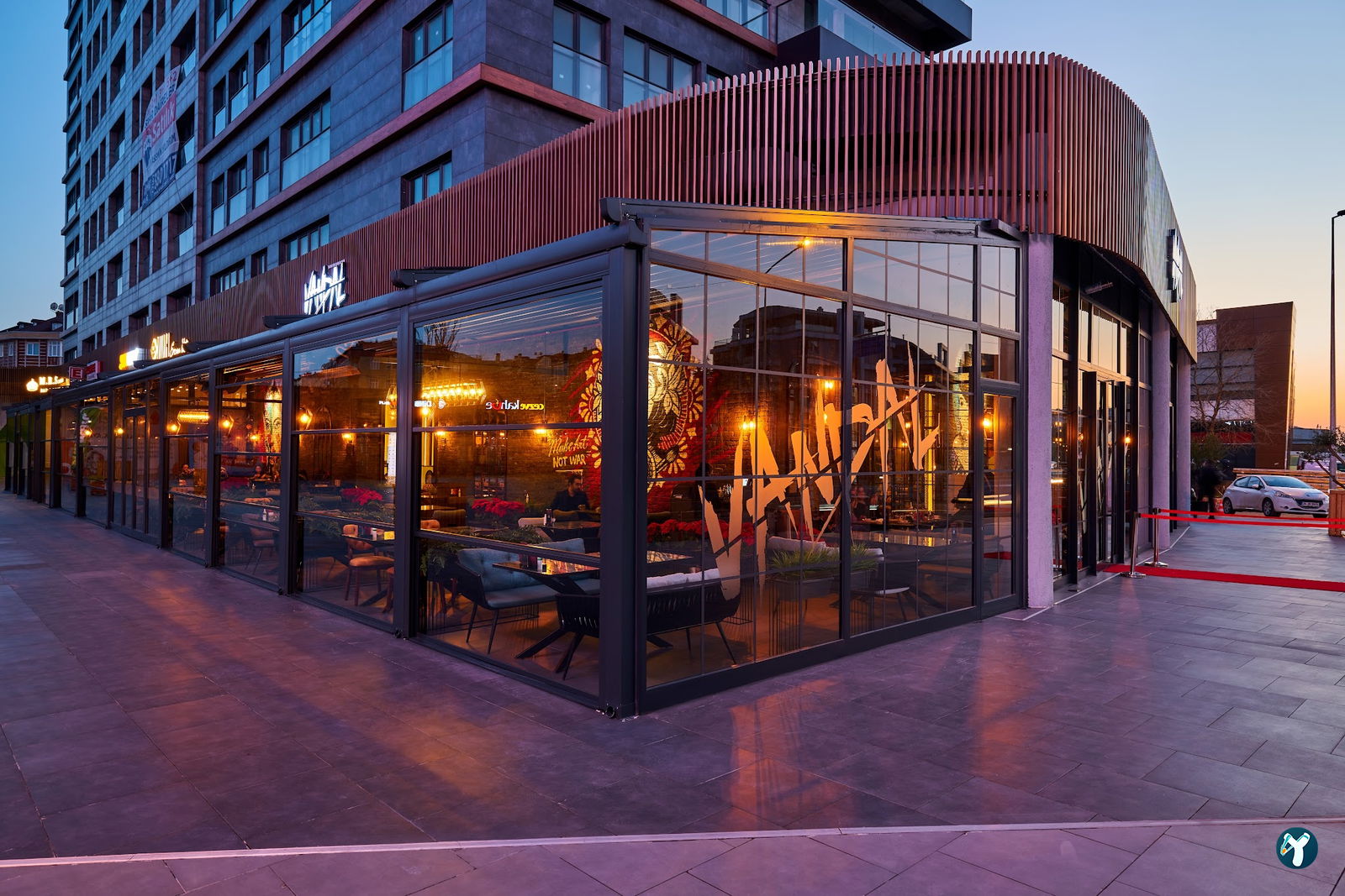Vandal Çamsanpark Avm