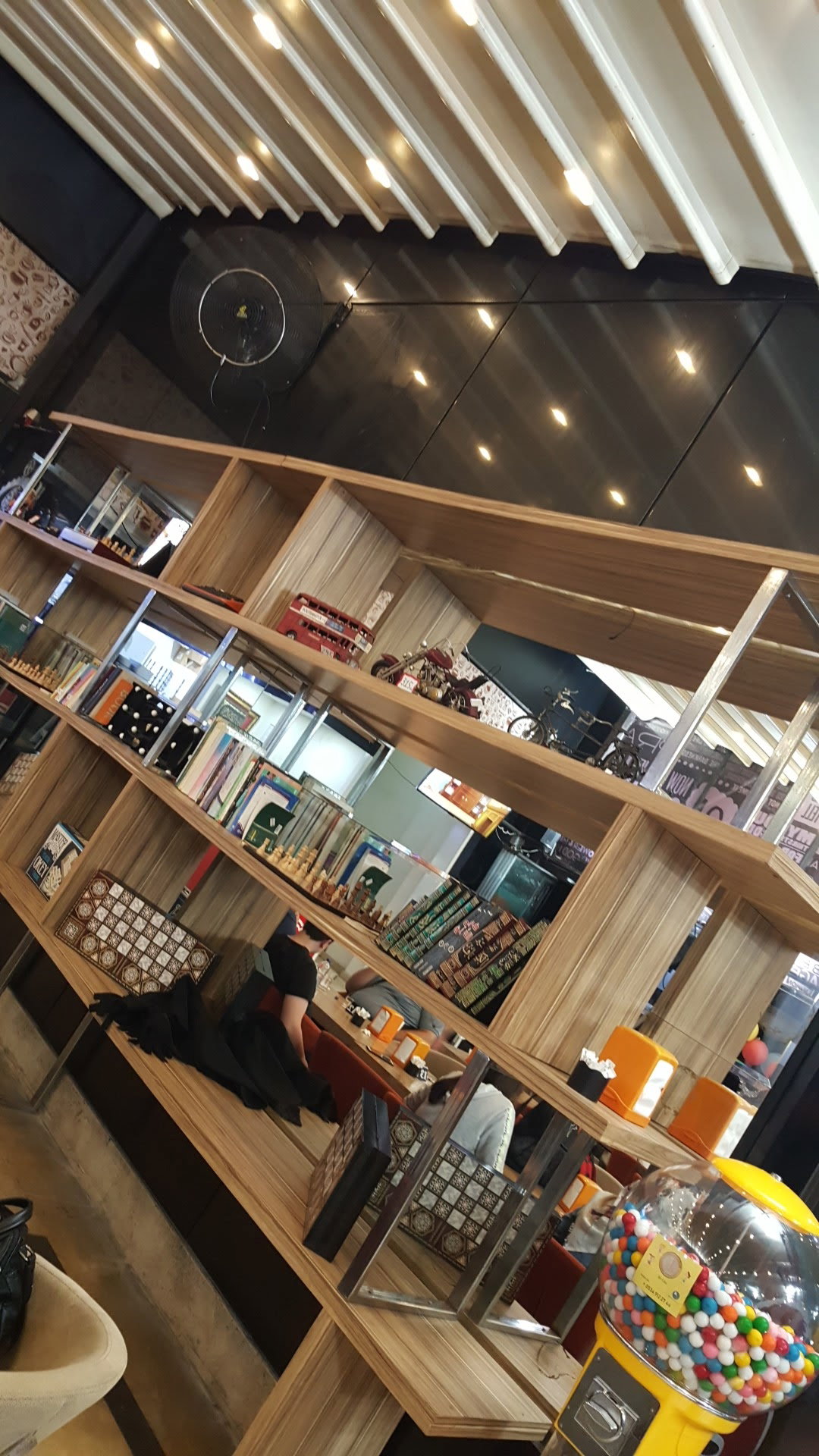 Maximunch Restaurant