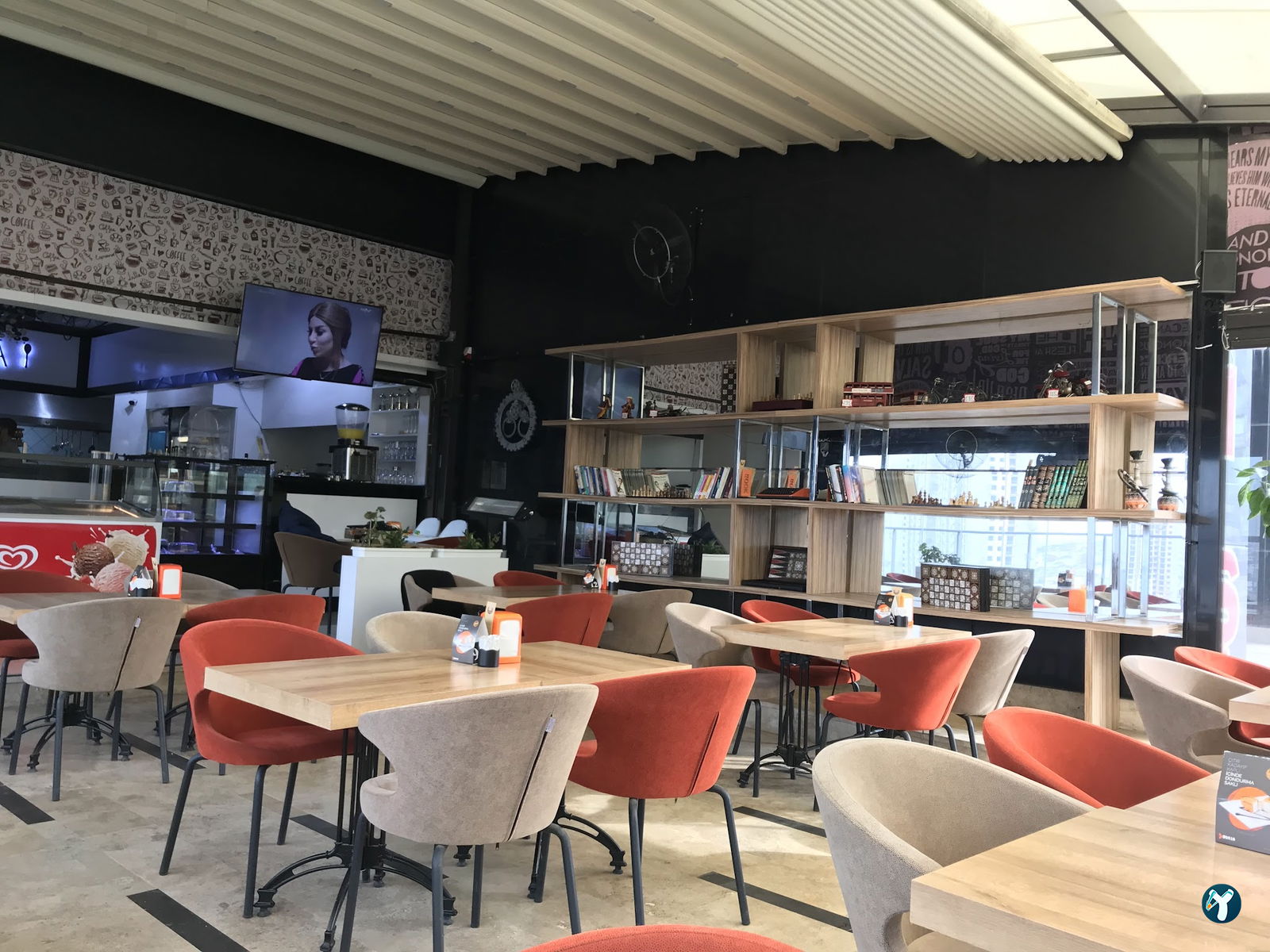 Maximunch Restaurant