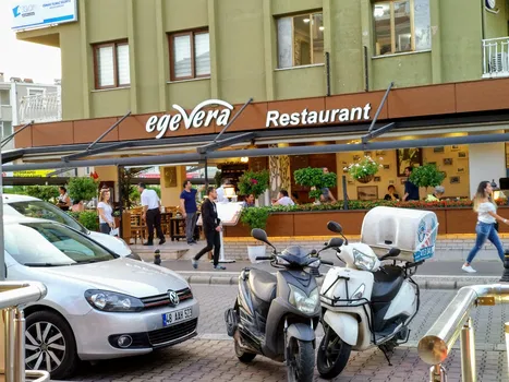 Ege Vera resimleri Ege Vera resimleri