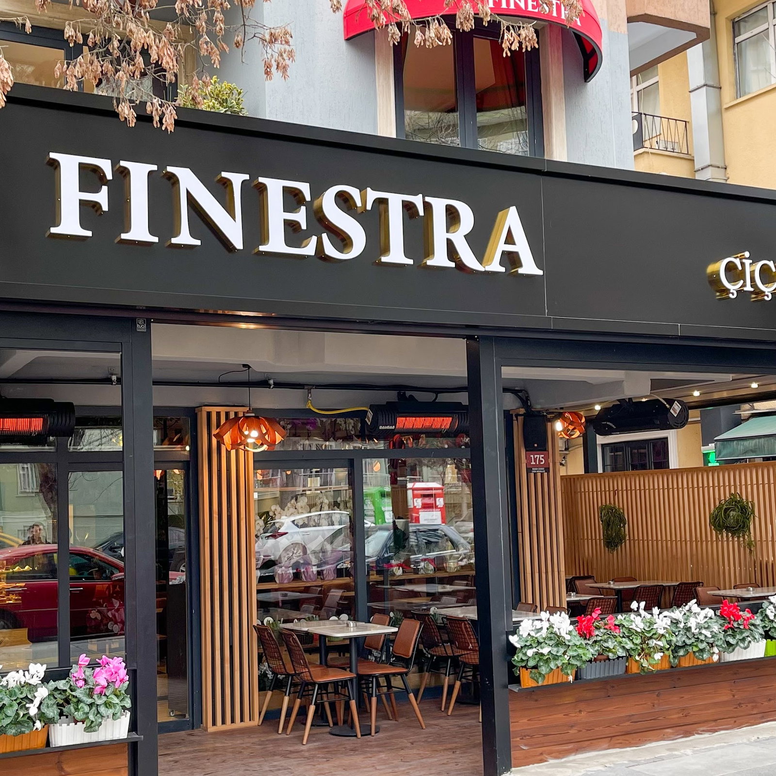 Finestra Cafe