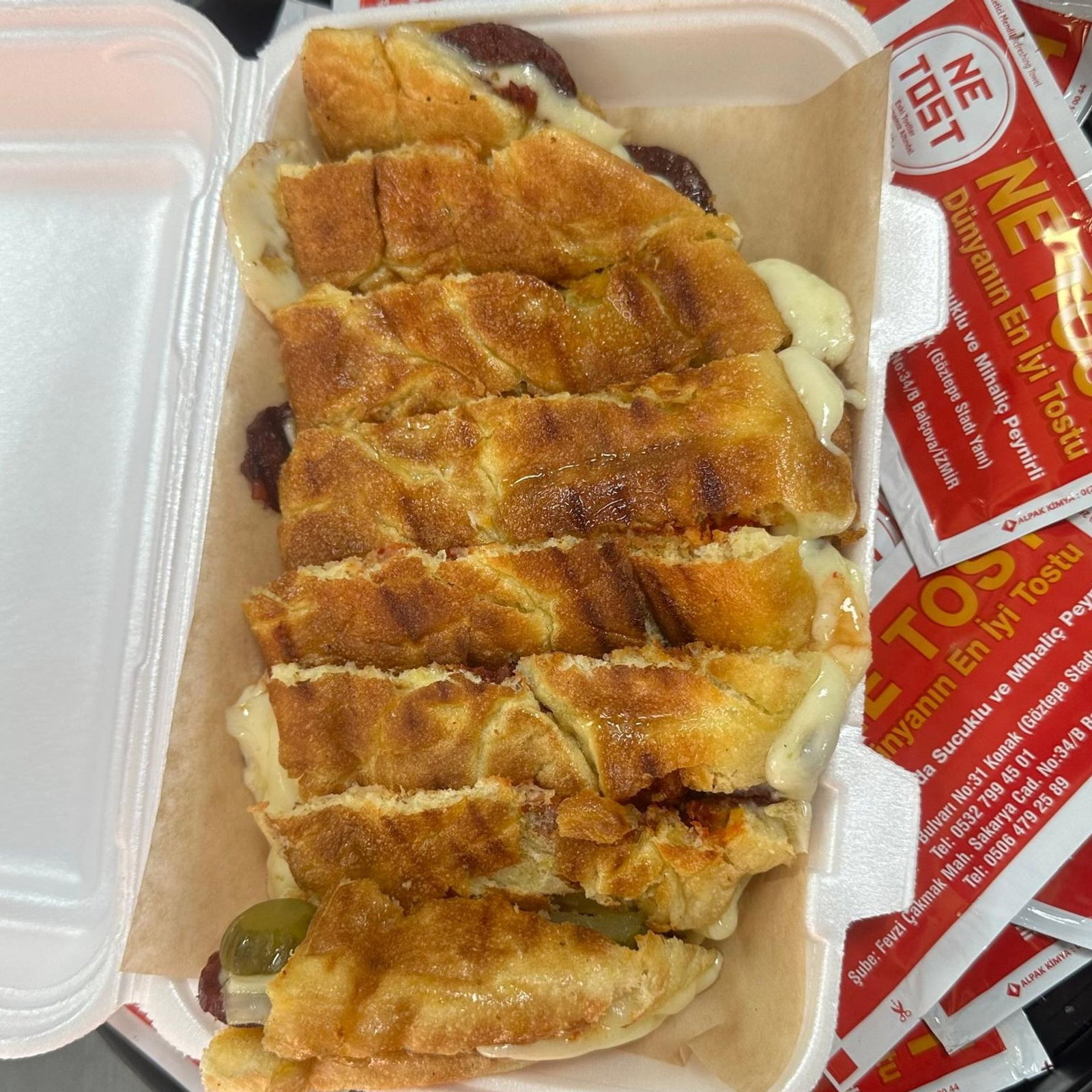 Bazlama Ekmek Arası Karışık Tost