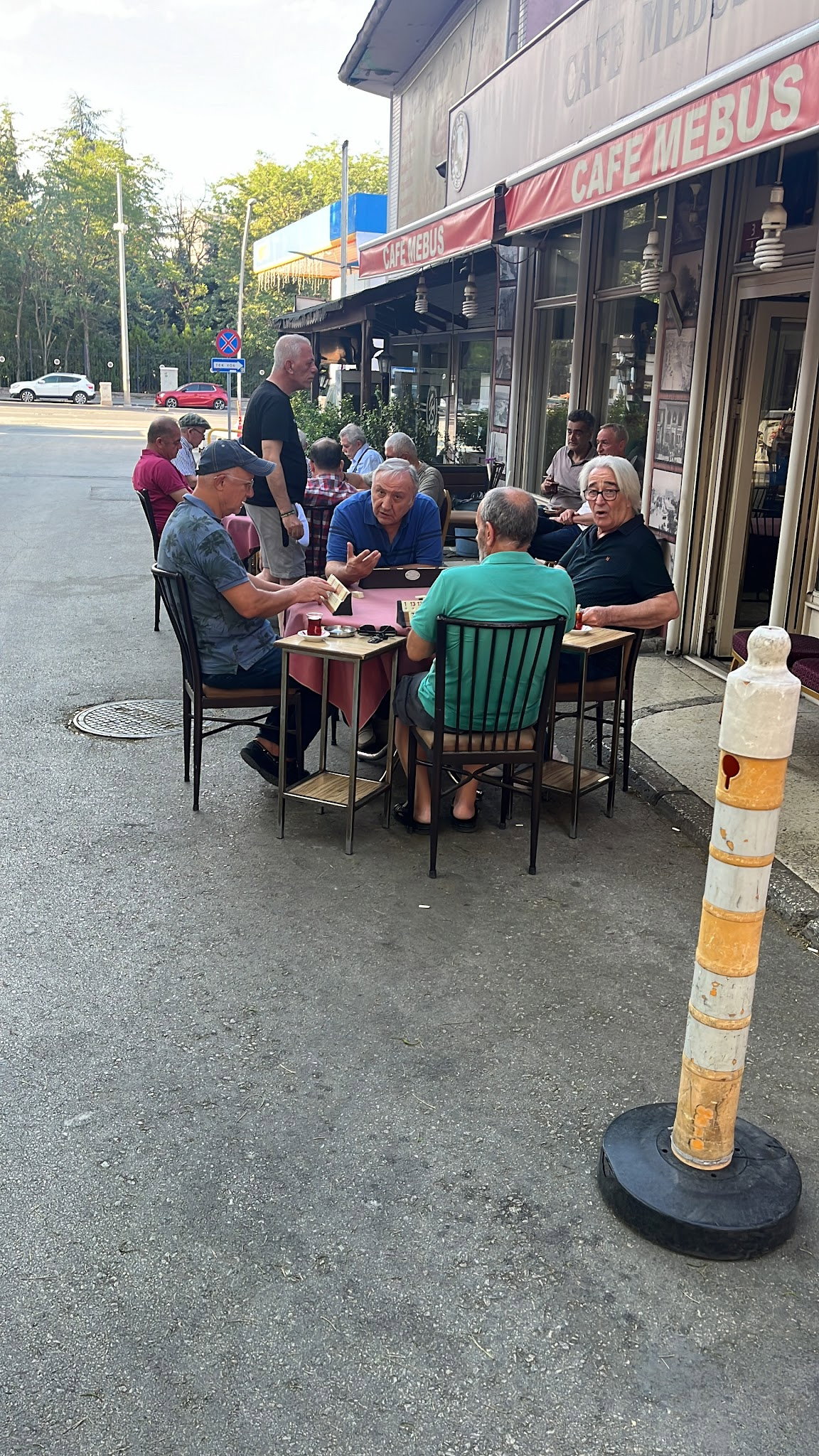 Cafe Mebus