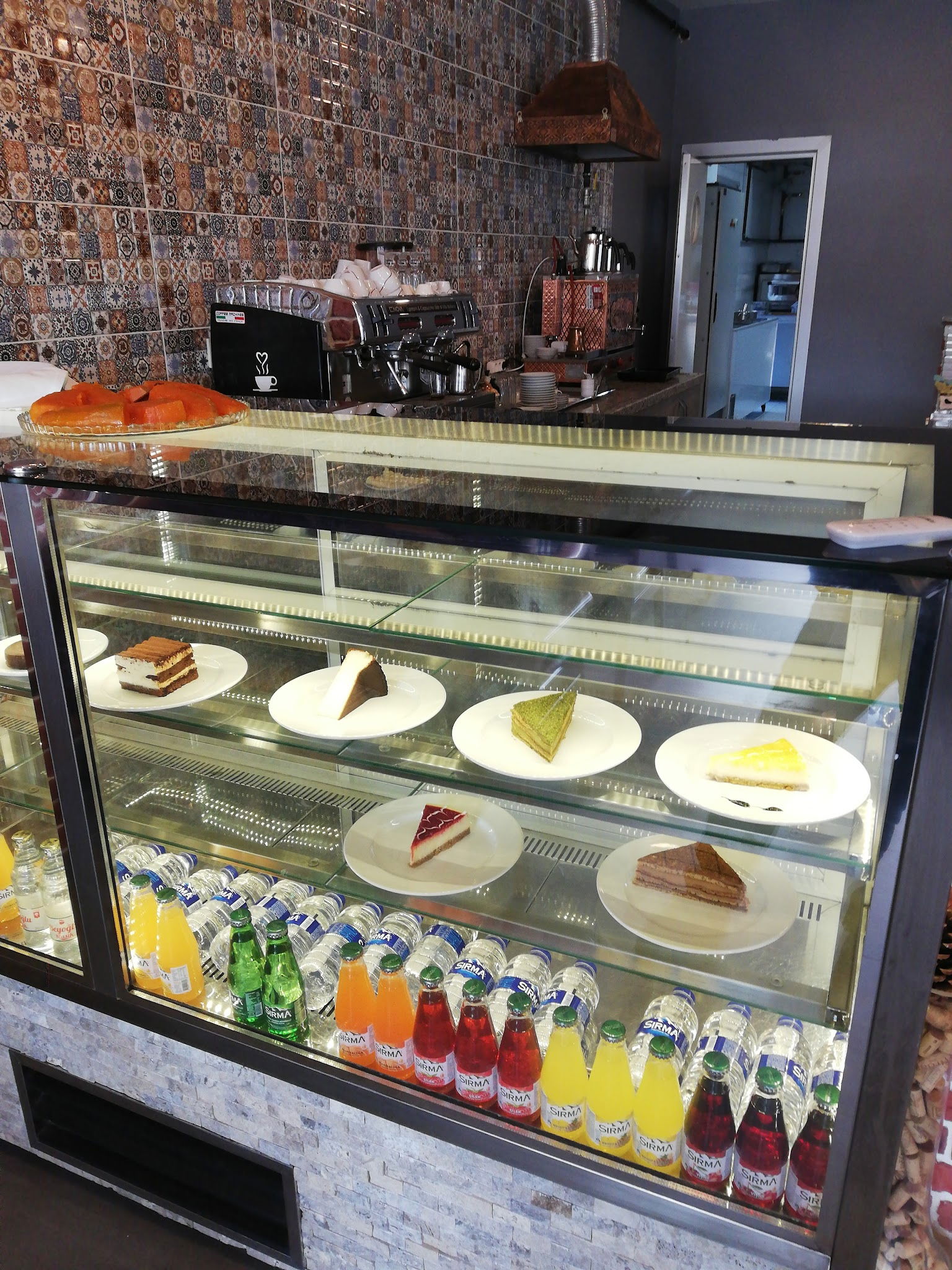 Istanbul Lounge Cafe