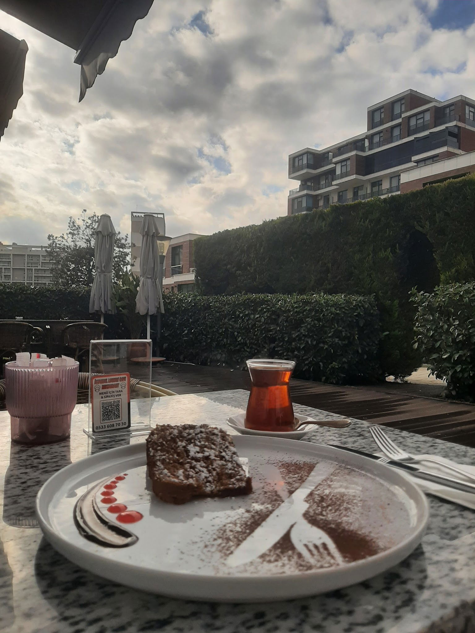 Istanbul Lounge Cafe