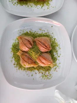 Anteplioglu Fırat Baklavaları resimleri