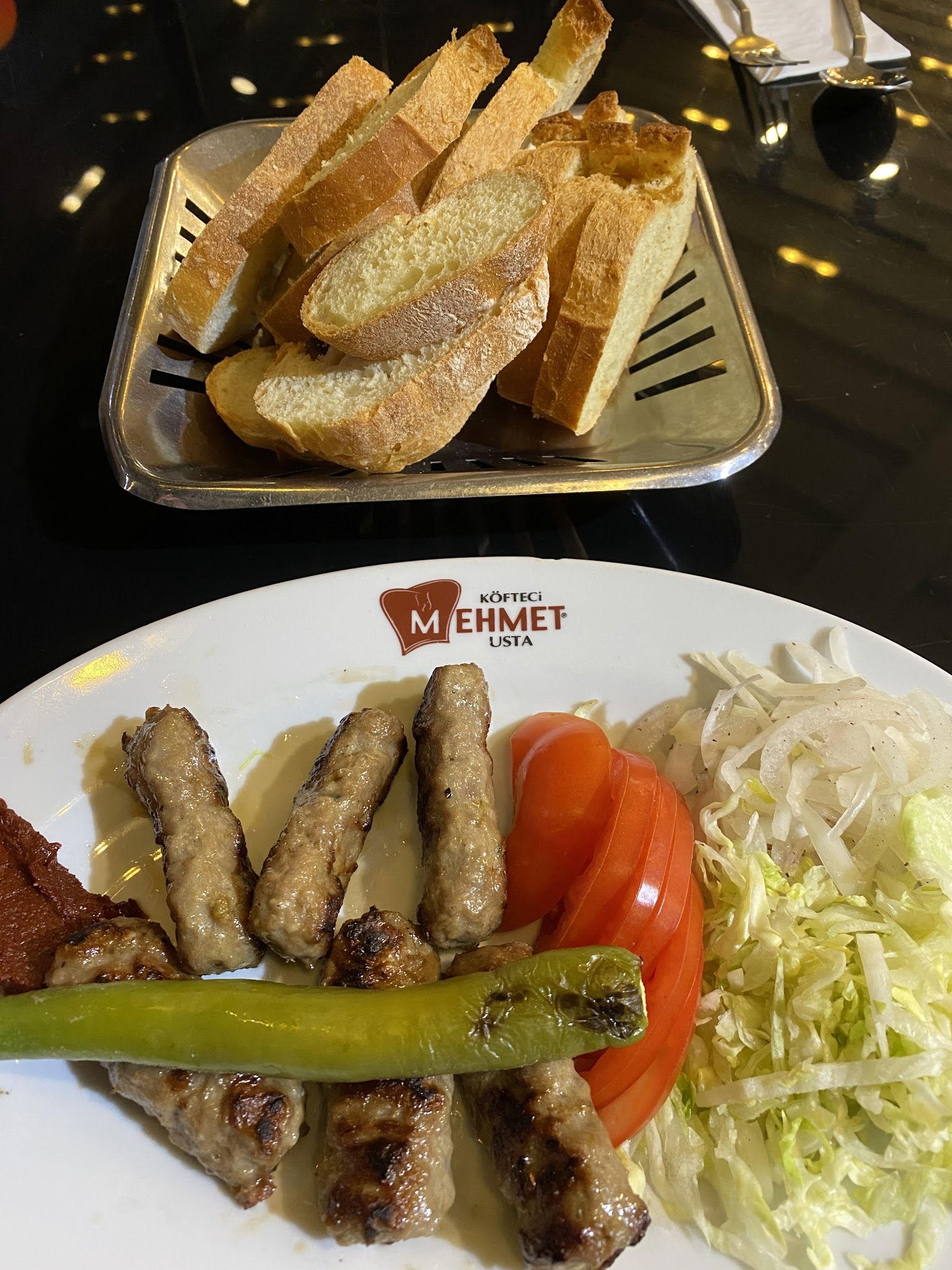 Köfteci Mehmet Usta