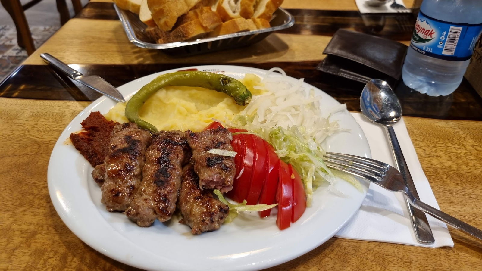 Köfteci Mehmet Usta