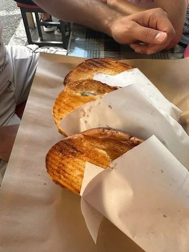 Hacıoğlu Aşkın Tost Evi