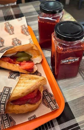 Hacıoğlu Aşkın Tost Evi