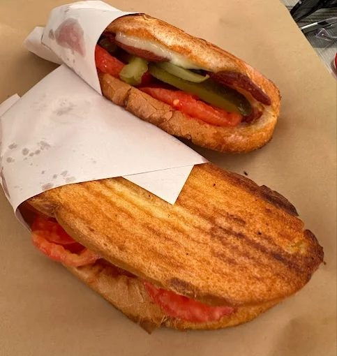 Hacıoğlu Aşkın Tost Evi