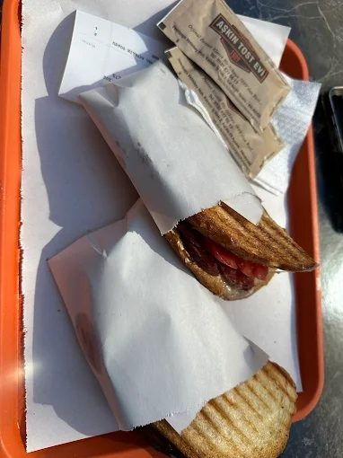 Hacıoğlu Aşkın Tost Evi