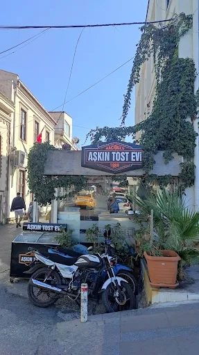 Hacıoğlu Aşkın Tost Evi