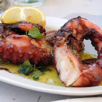Cunda Balıkçısı Cesme resimleri