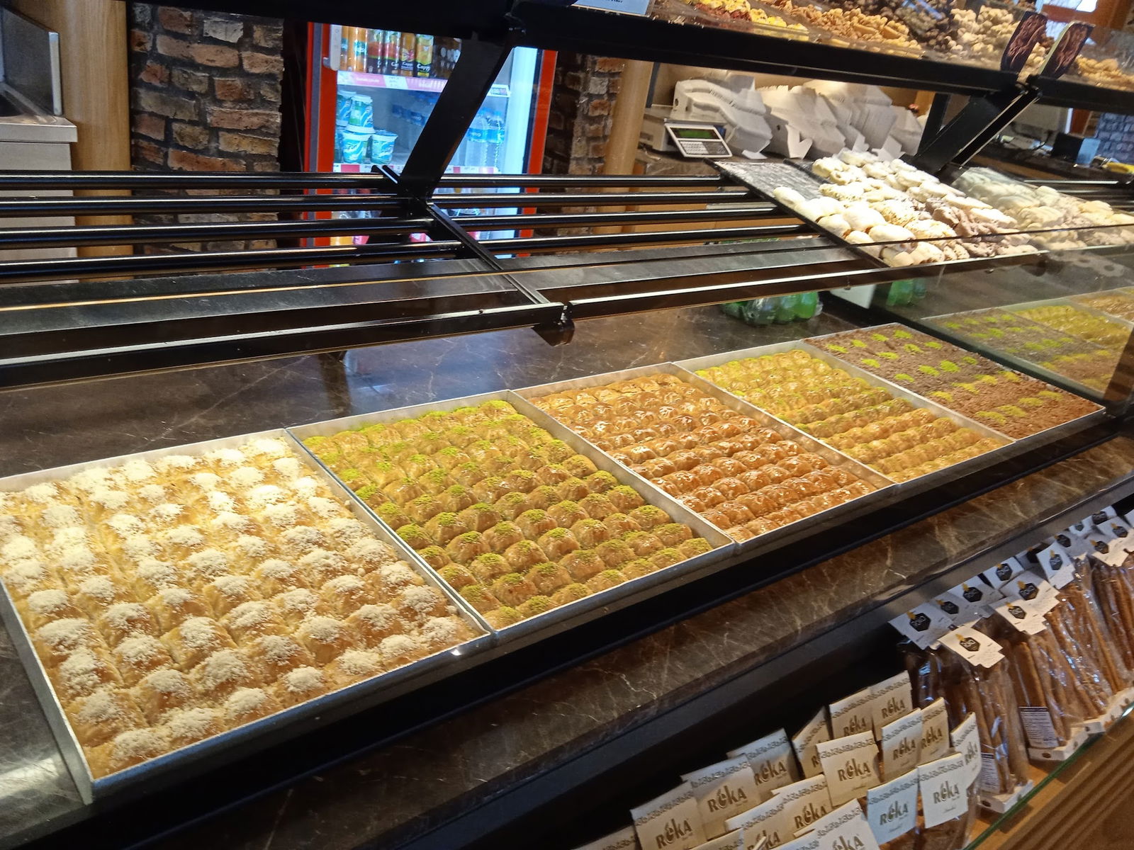 Roka Pasta Ve Unlu Mamulleri