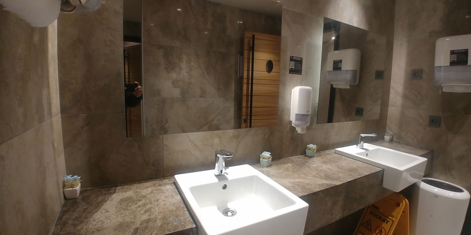 Roka Pasta Ve Unlu Mamulleri