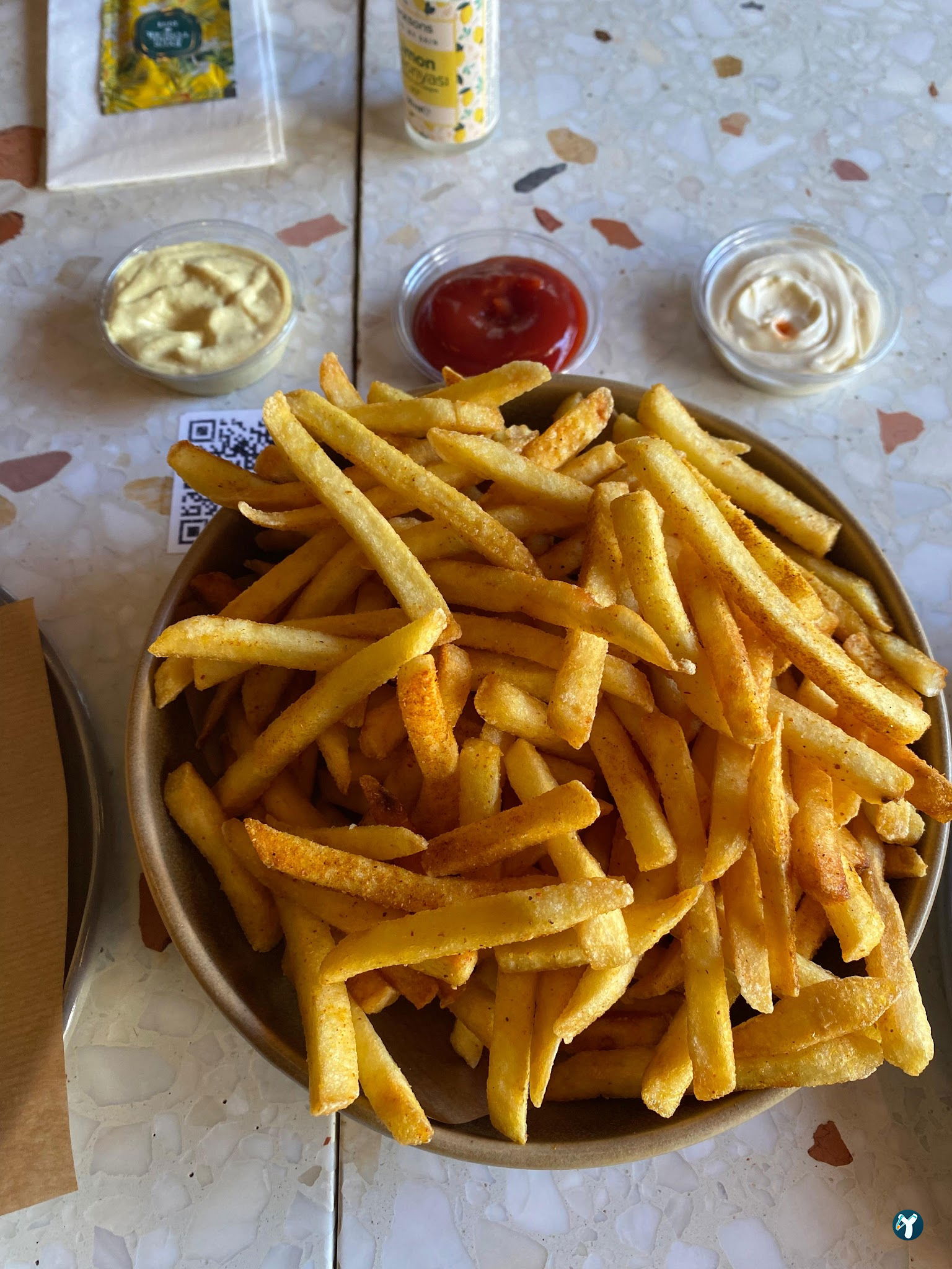 Youme Burger & More
