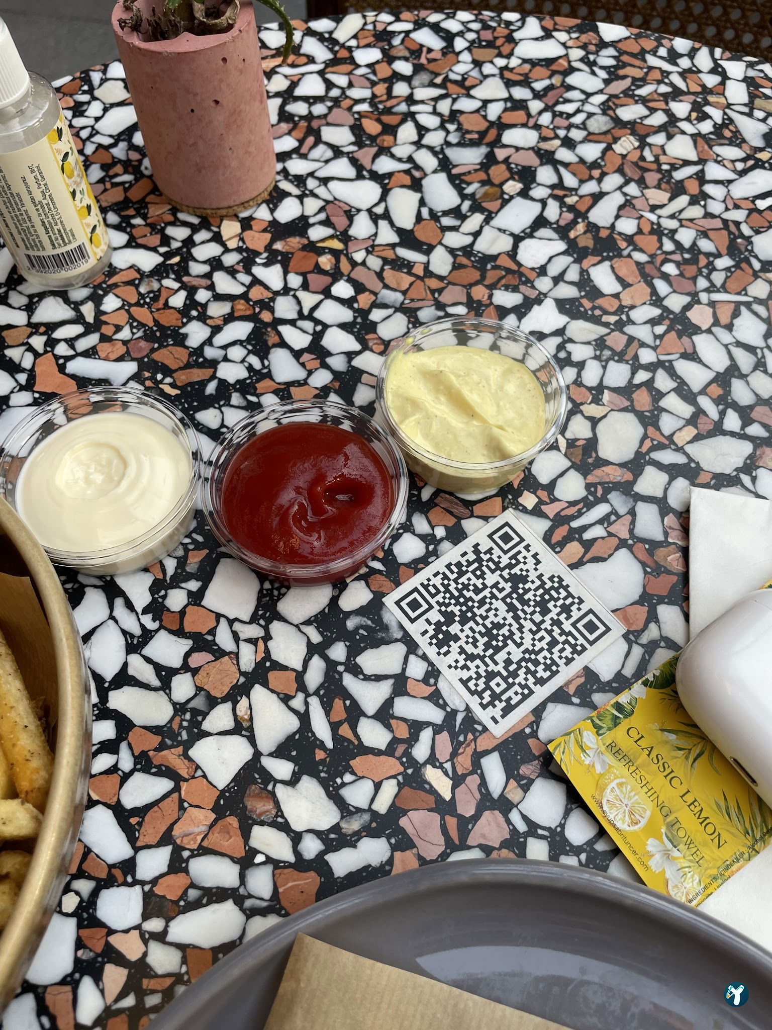 Youme Burger & More
