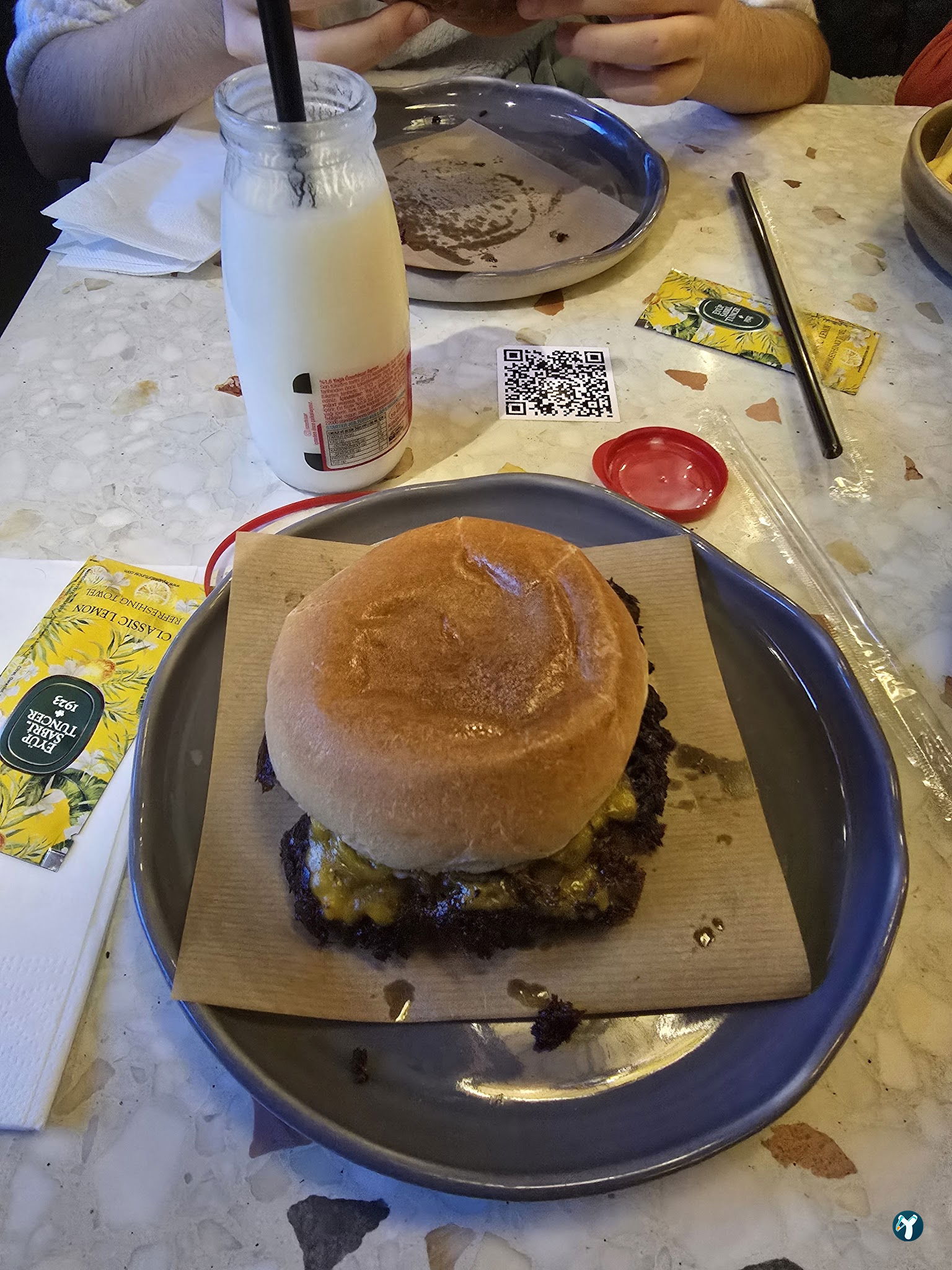 Youme Burger & More