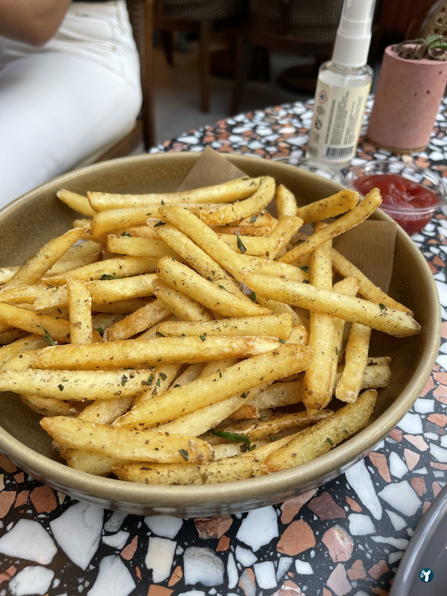 Youme Burger & More