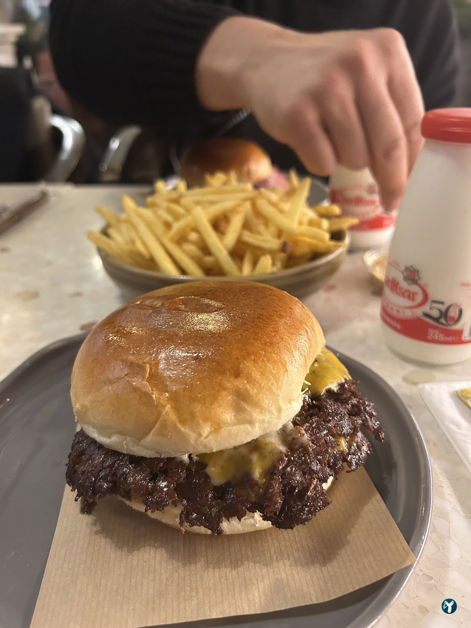 Youme Burger & More