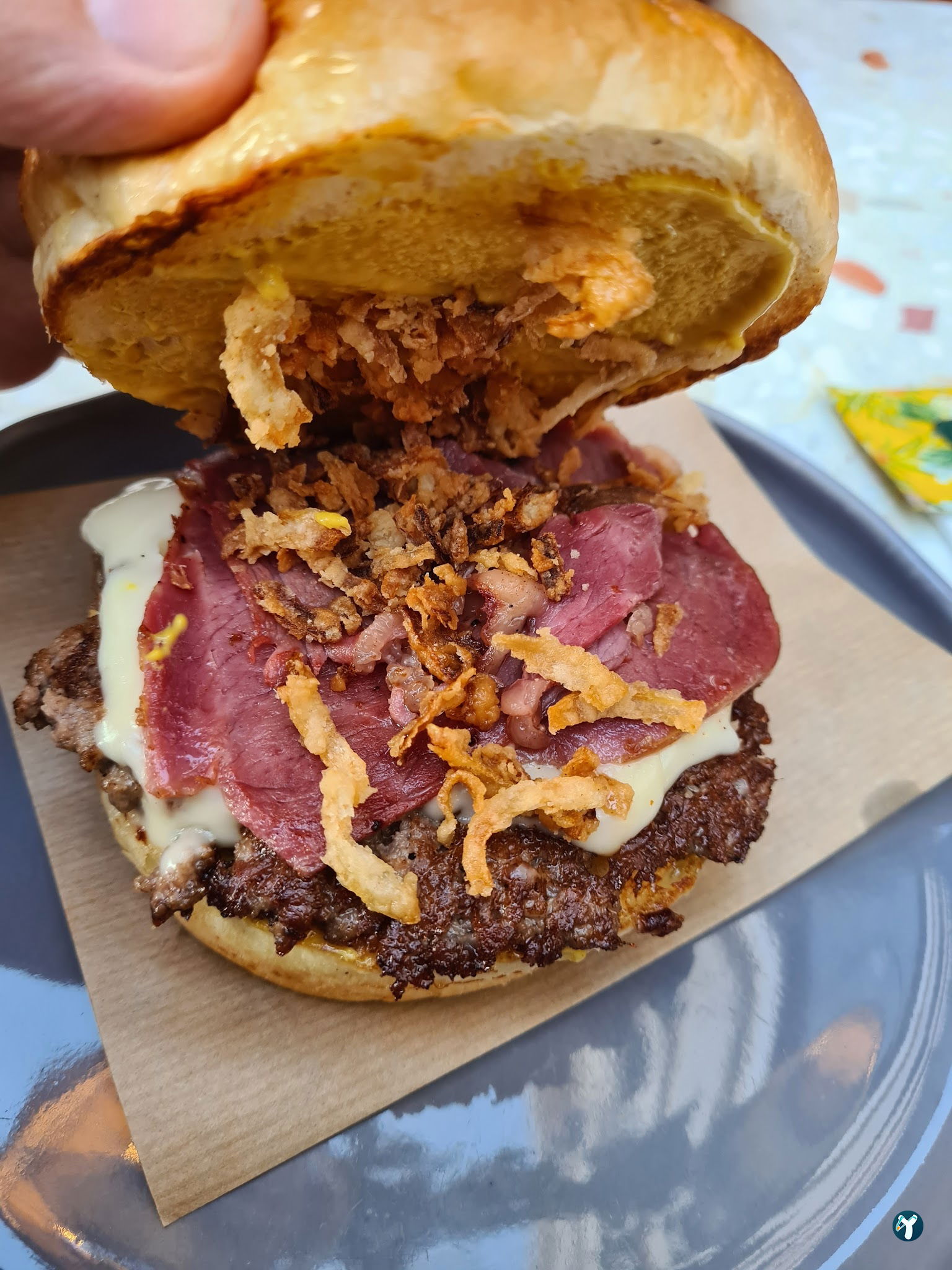 Youme Burger & More