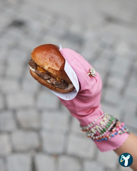 Youme Burger & More