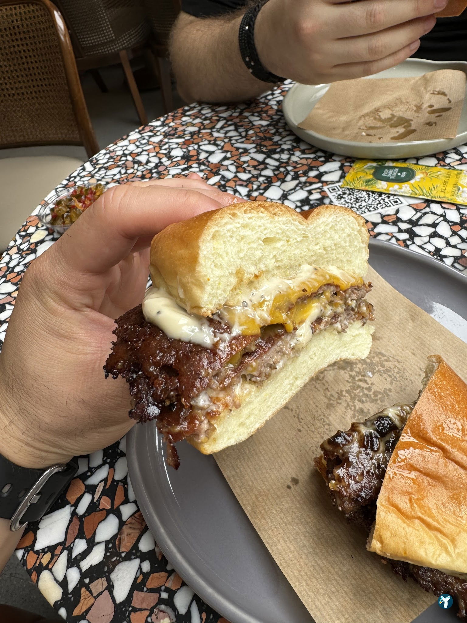 Youme Burger & More
