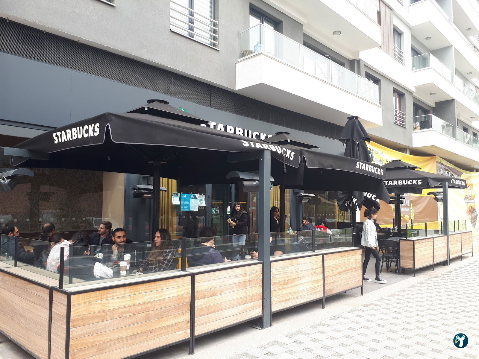 Zamane Kruvasan & Coffe