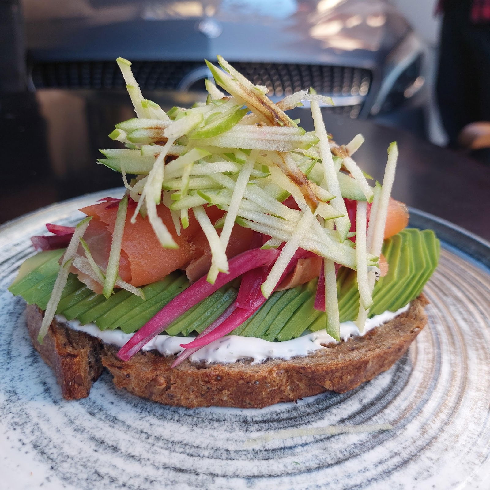 Mandjie Gastro Bar & Restaurant