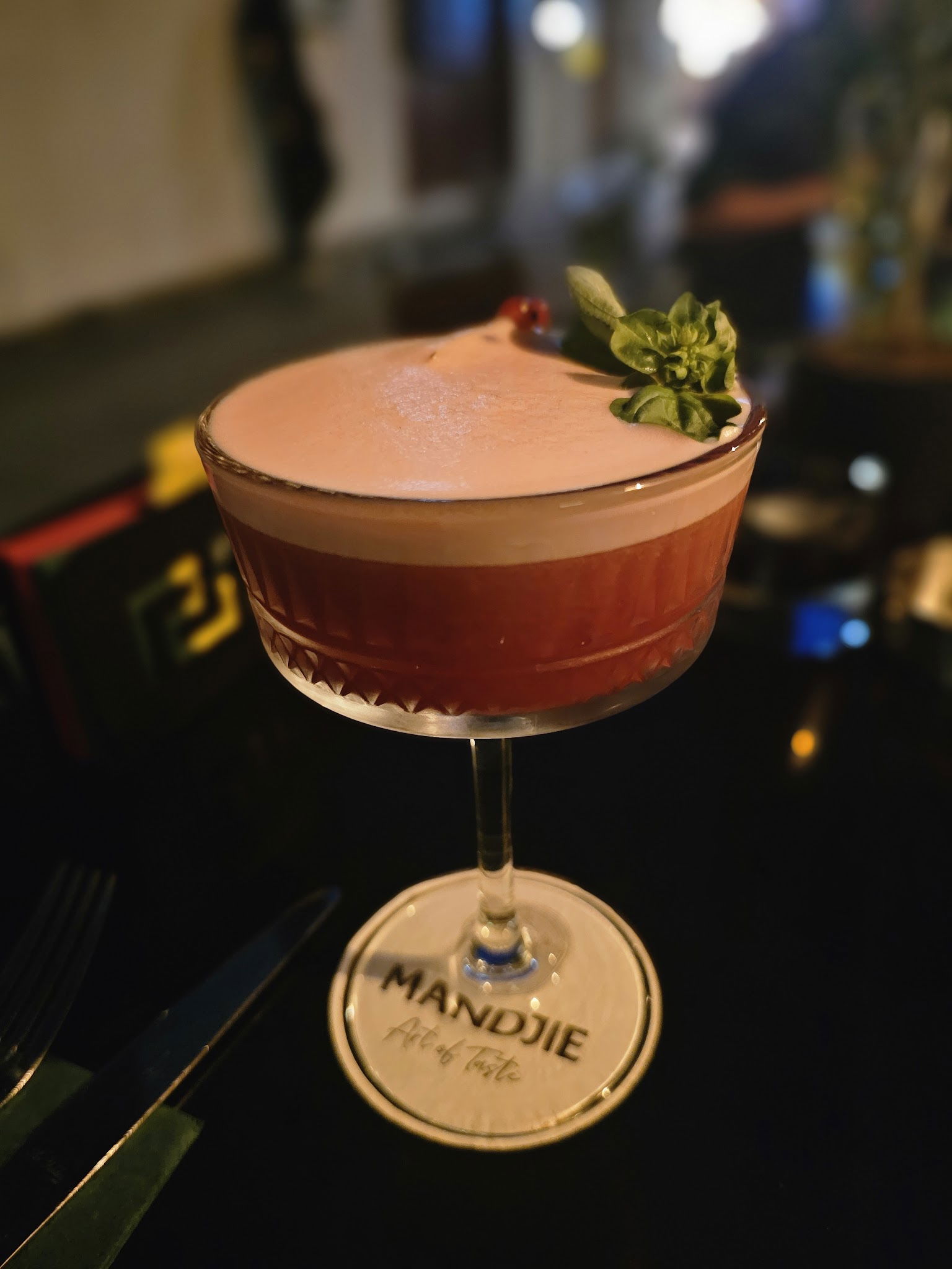 Mandjie Gastro Bar & Restaurant