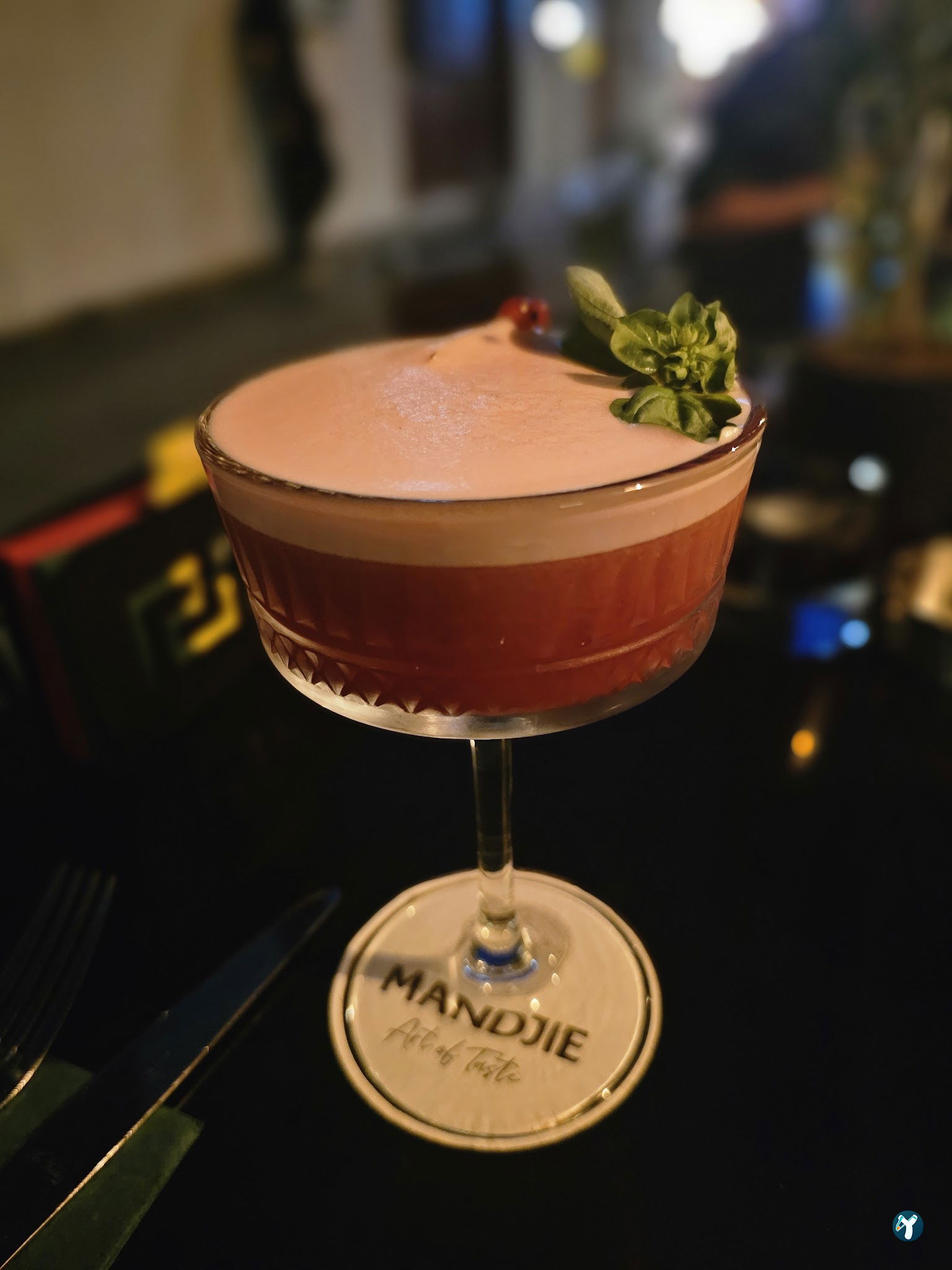 Mandjie Gastro Bar & Restaurant