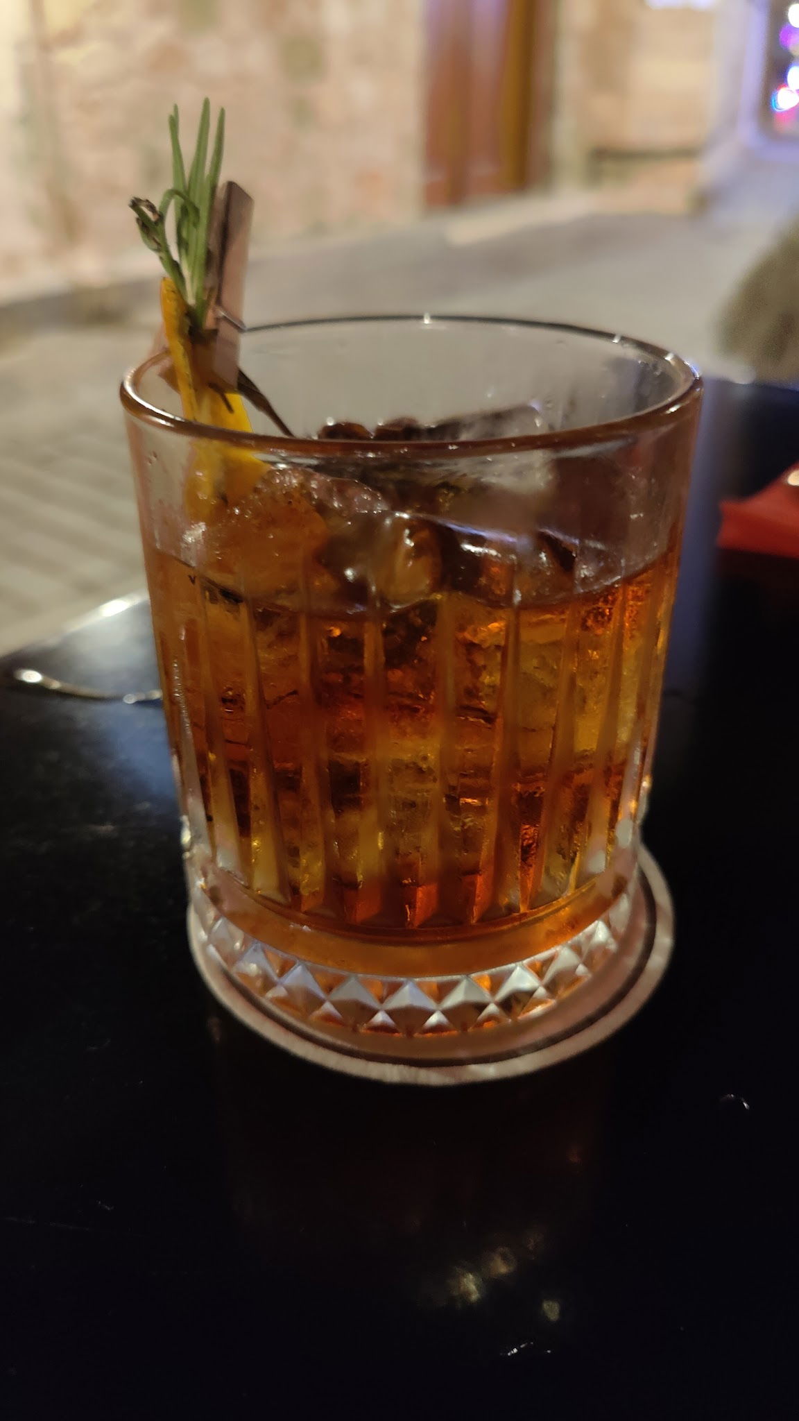 Mandjie Gastro Bar & Restaurant