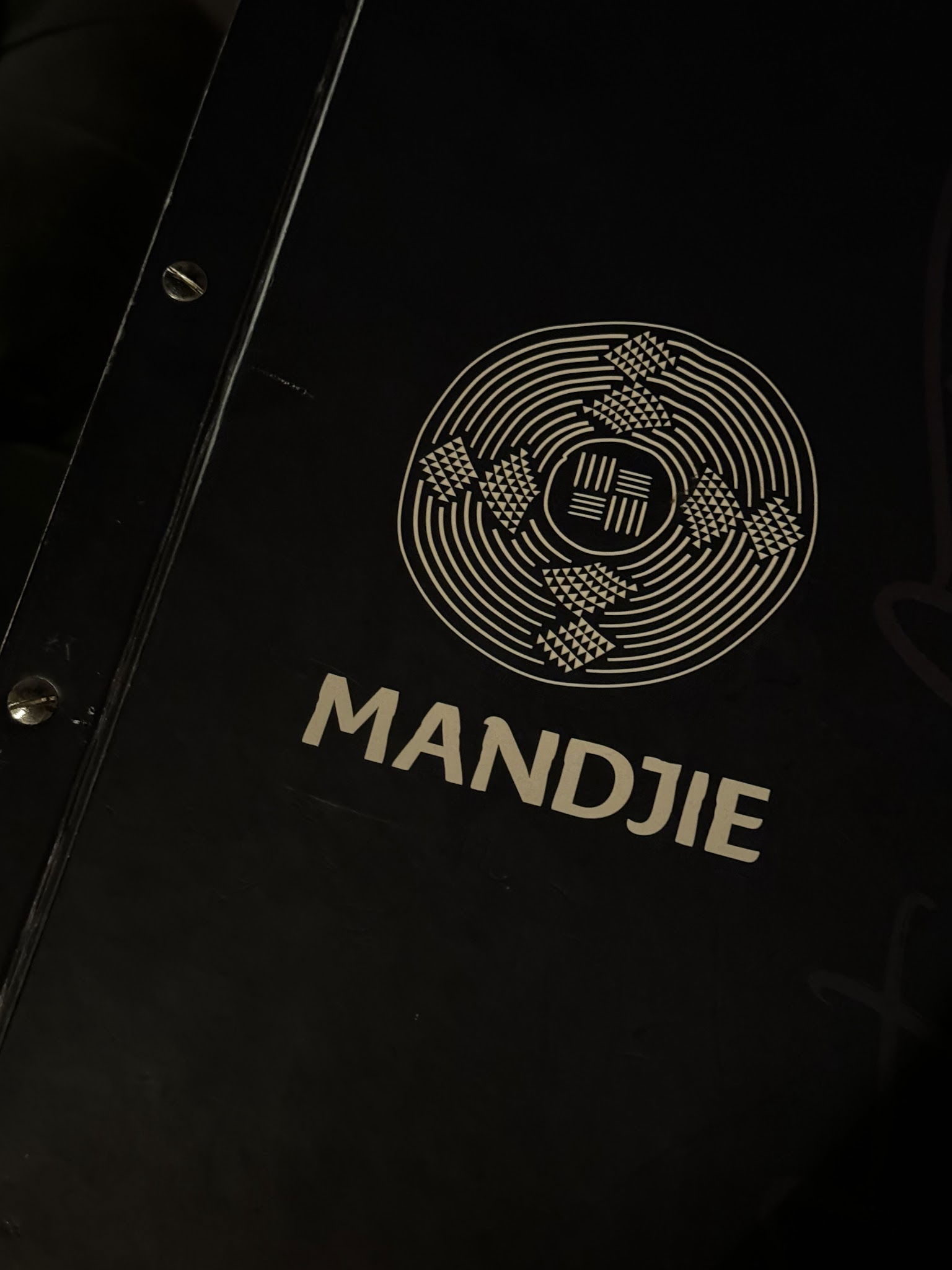 Mandjie Gastro Bar & Restaurant