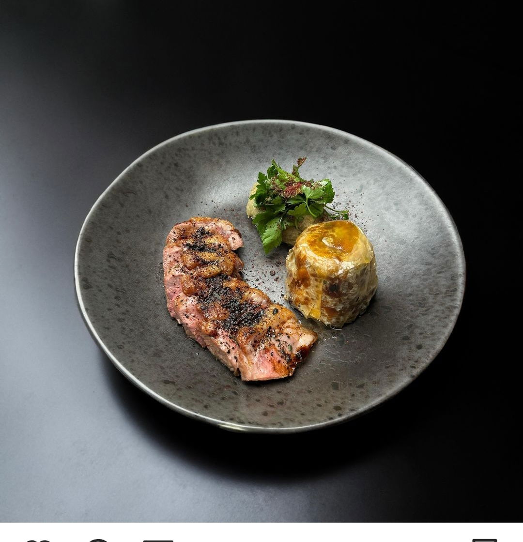 Mandjie Gastro Bar & Restaurant