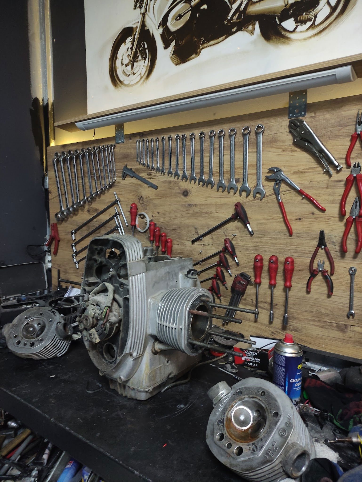 Silver Moto Garaj Cafe