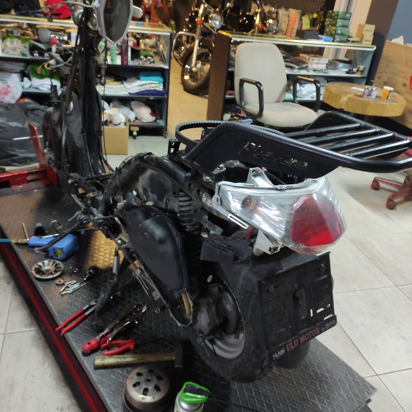 Silver Moto Garaj Cafe