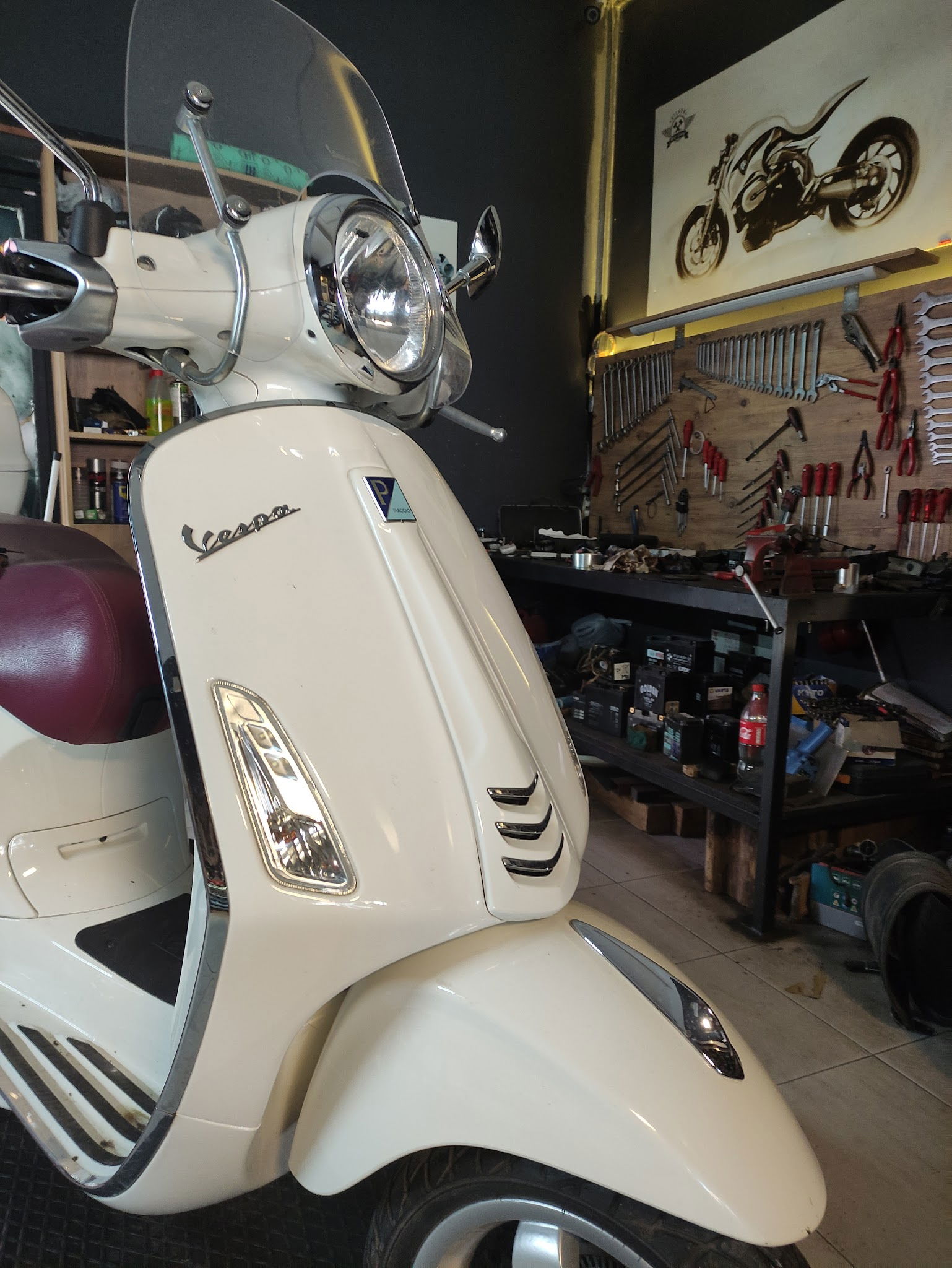 Silver Moto Garaj Cafe