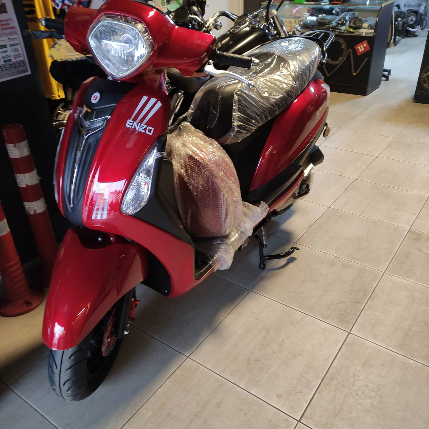 Silver Moto Garaj Cafe