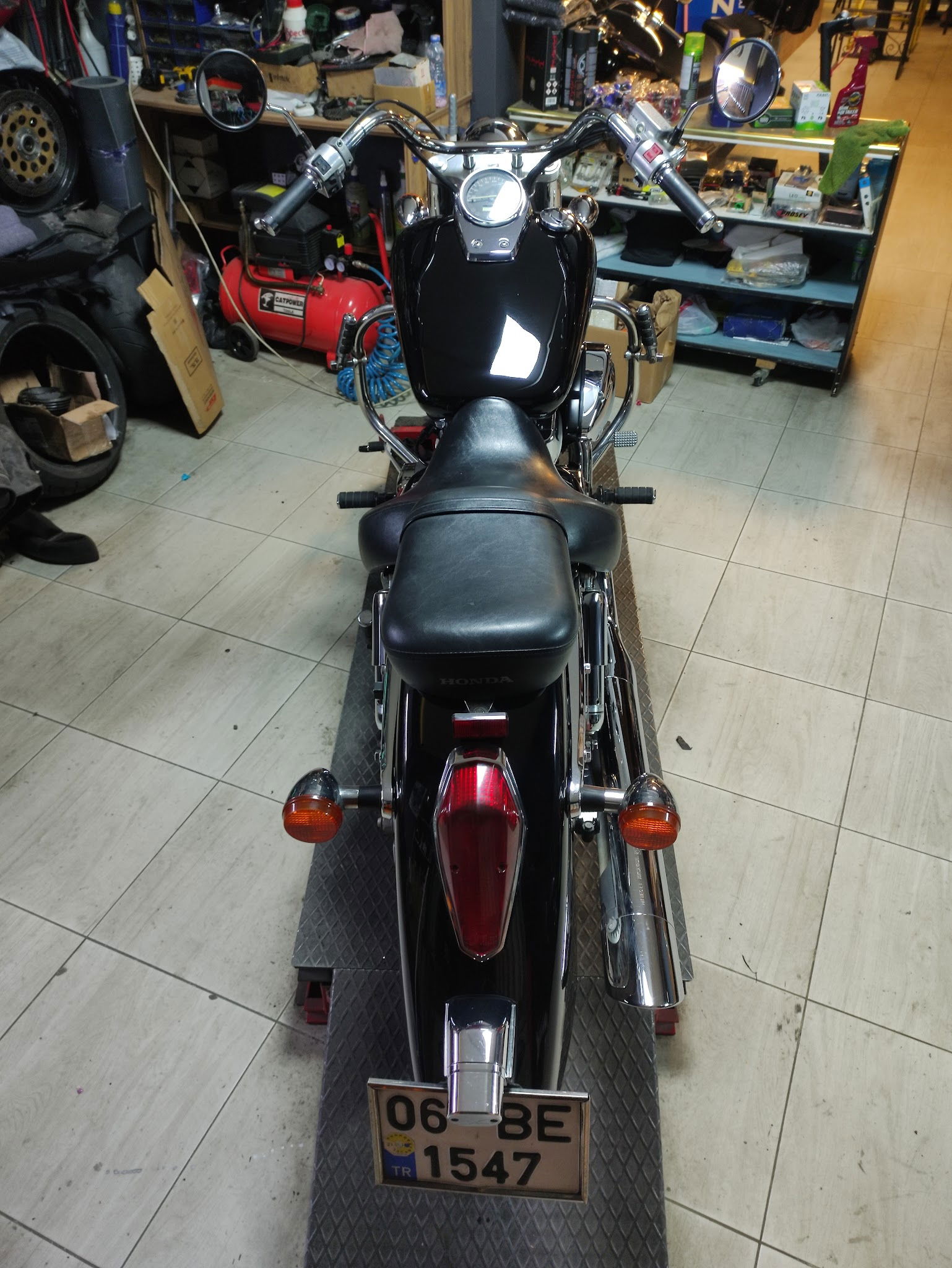 Silver Moto Garaj Cafe