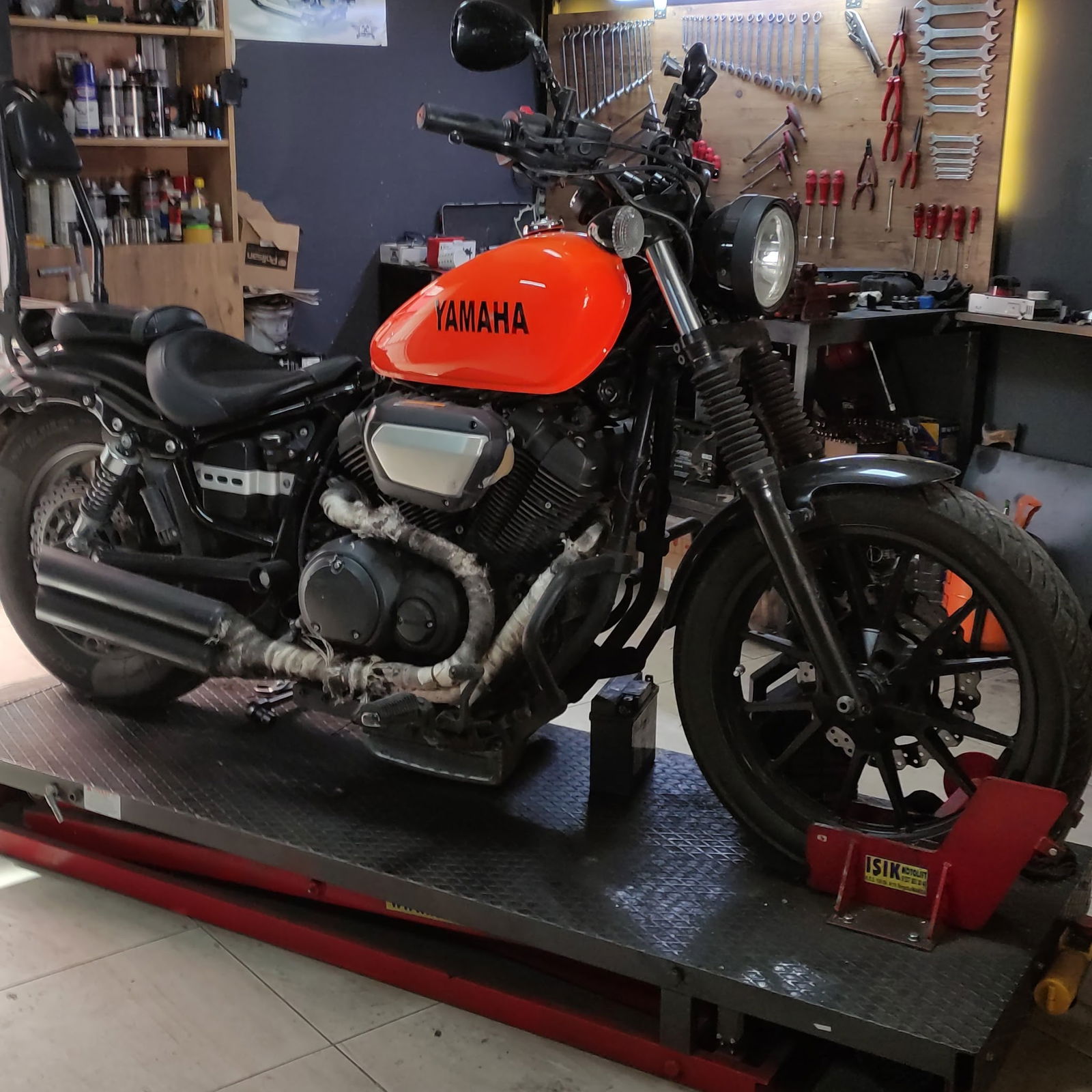 Silver Moto Garaj Cafe