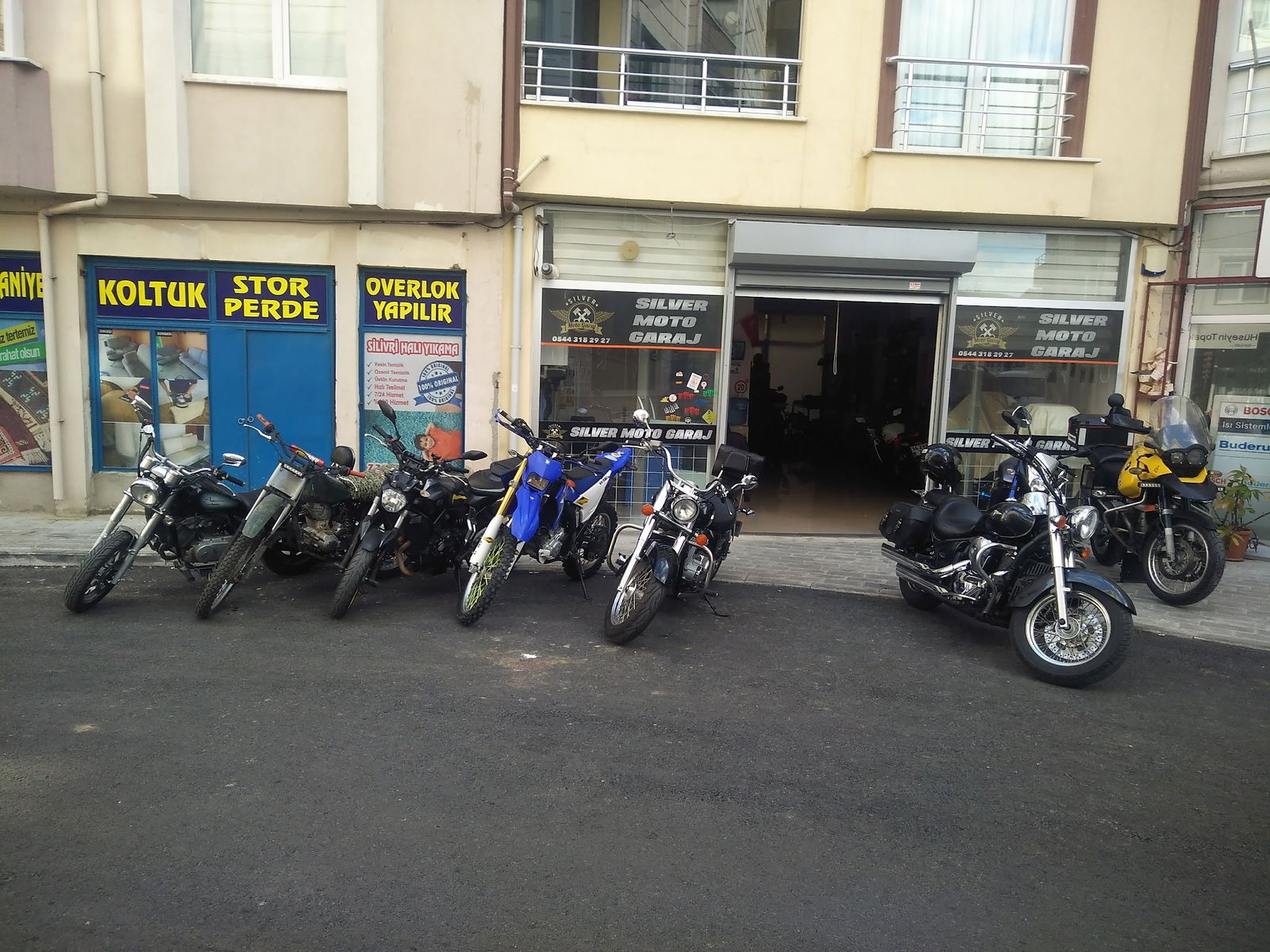 Silver Moto Garaj Cafe