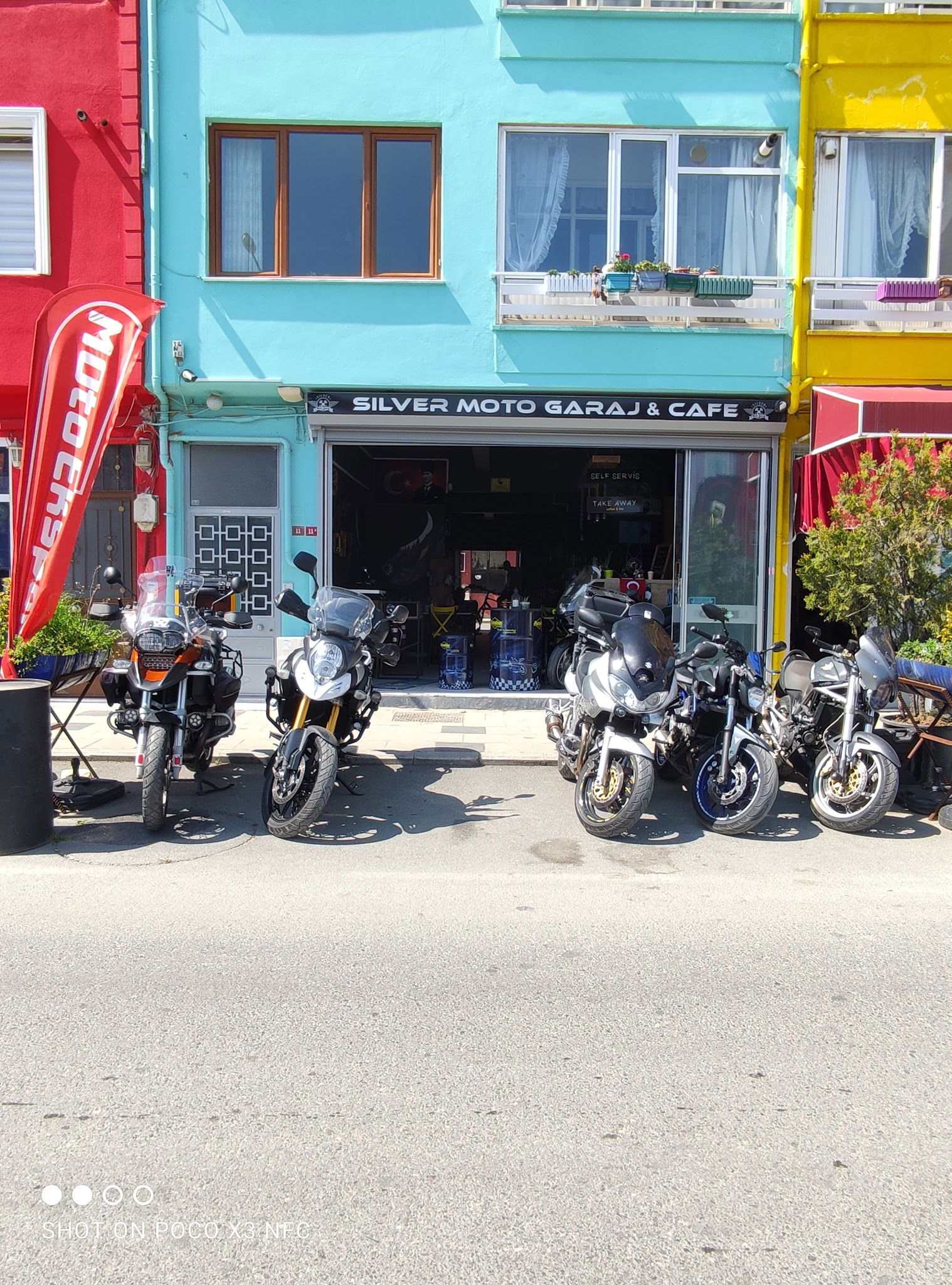 Silver Moto Garaj Cafe