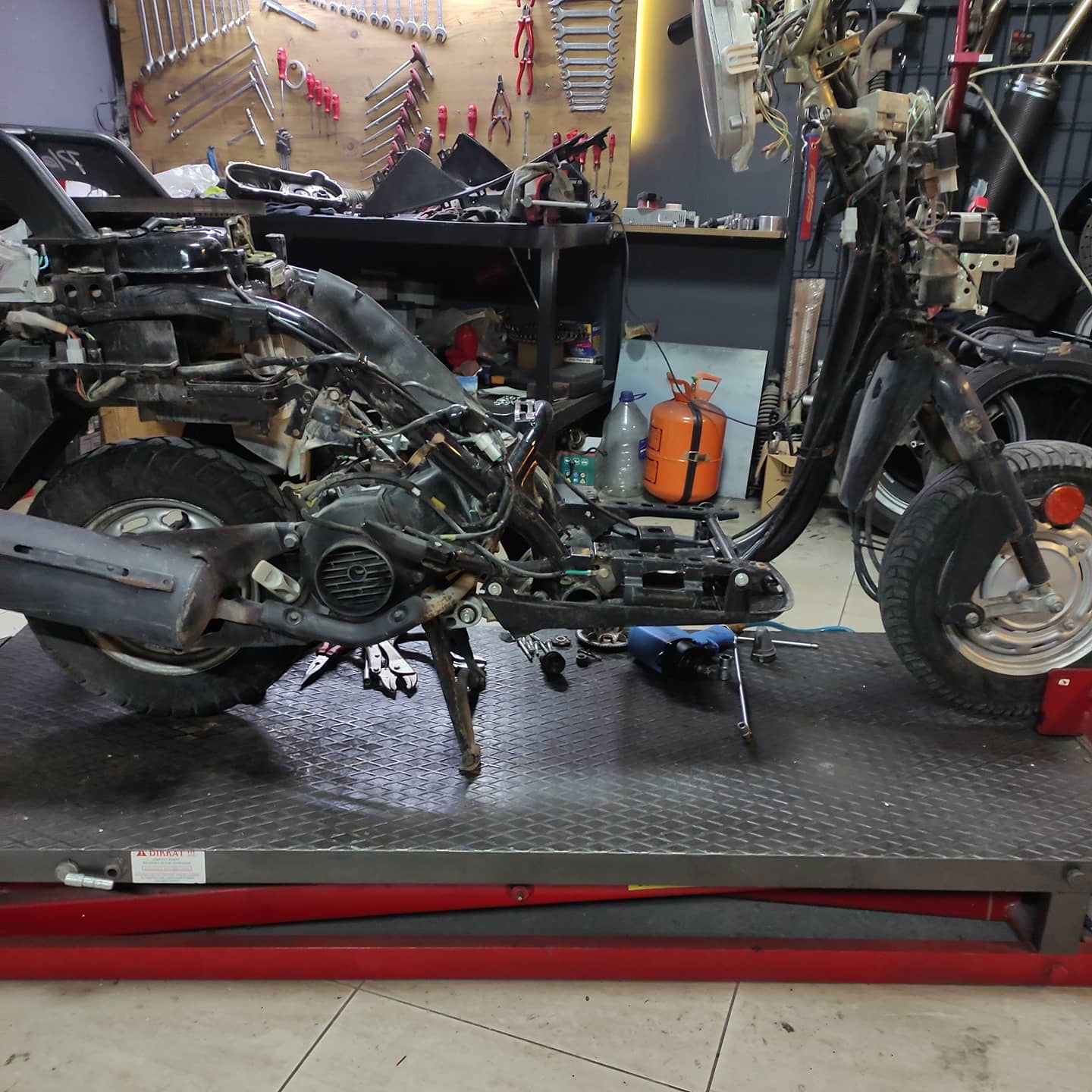 Silver Moto Garaj Cafe