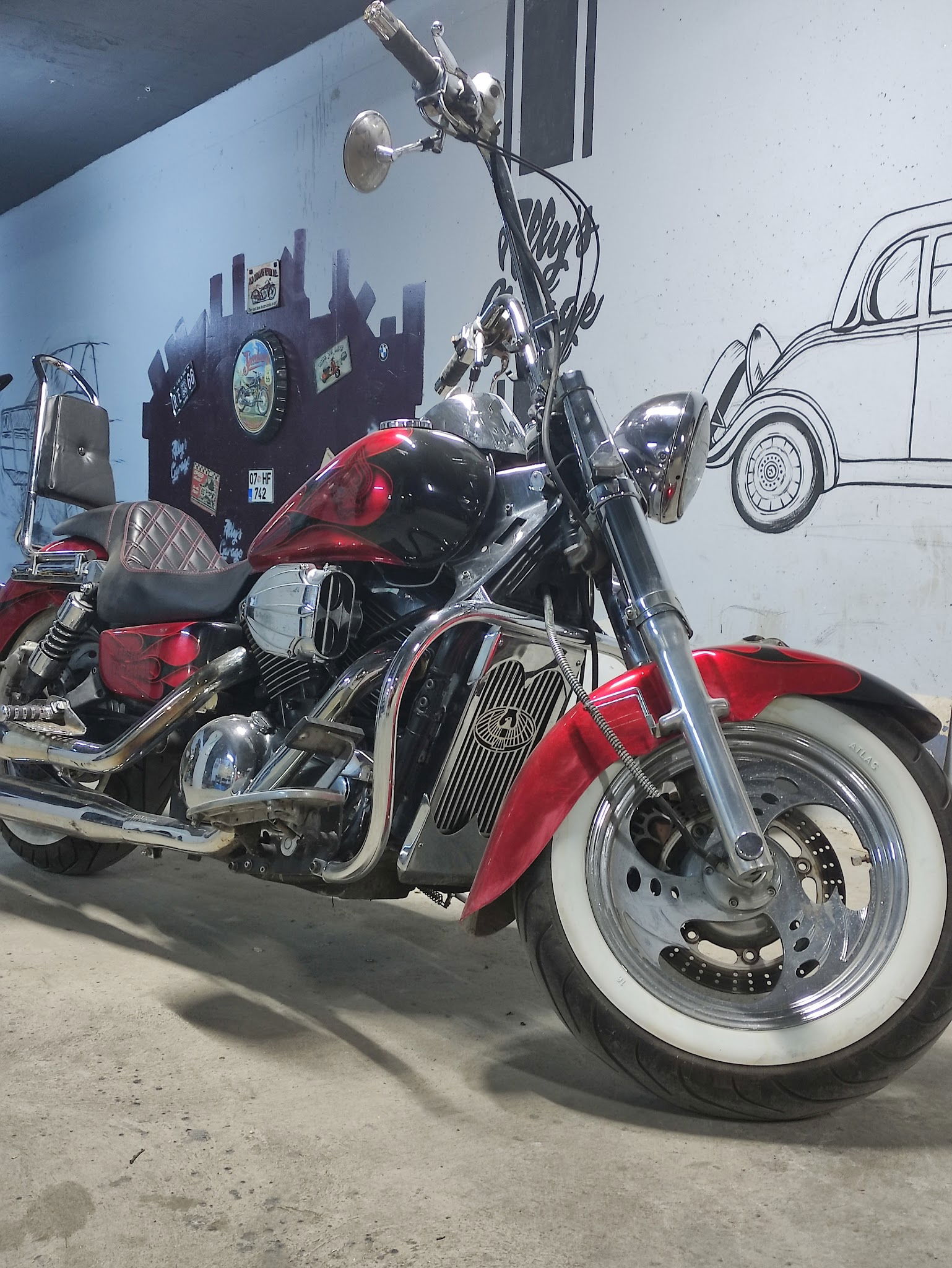 Silver Moto Garaj Cafe