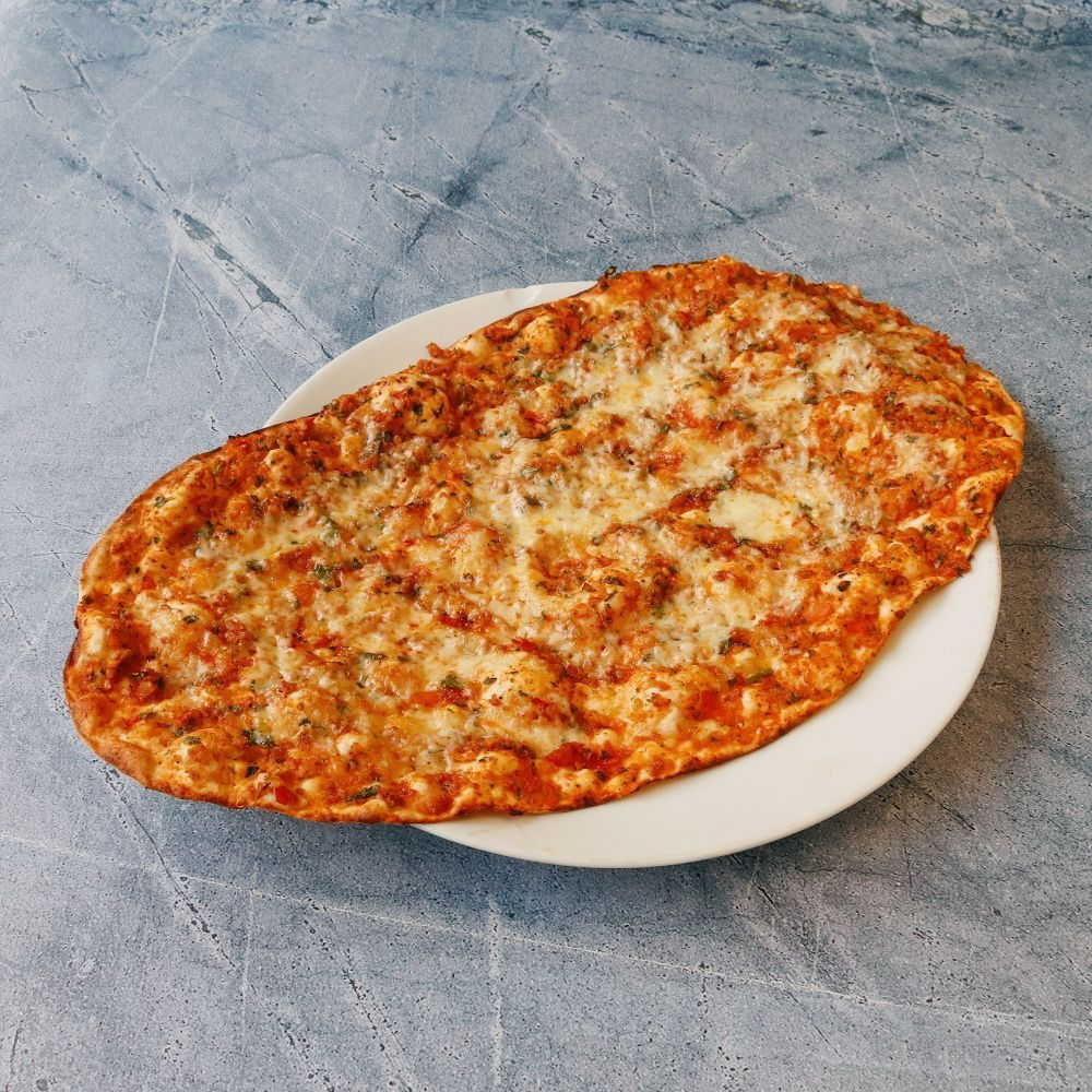 Kuşbaşılı Kaşarlı Lahmacun