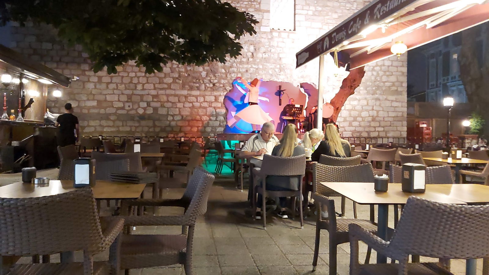 Dervis Cafe & Restaurant