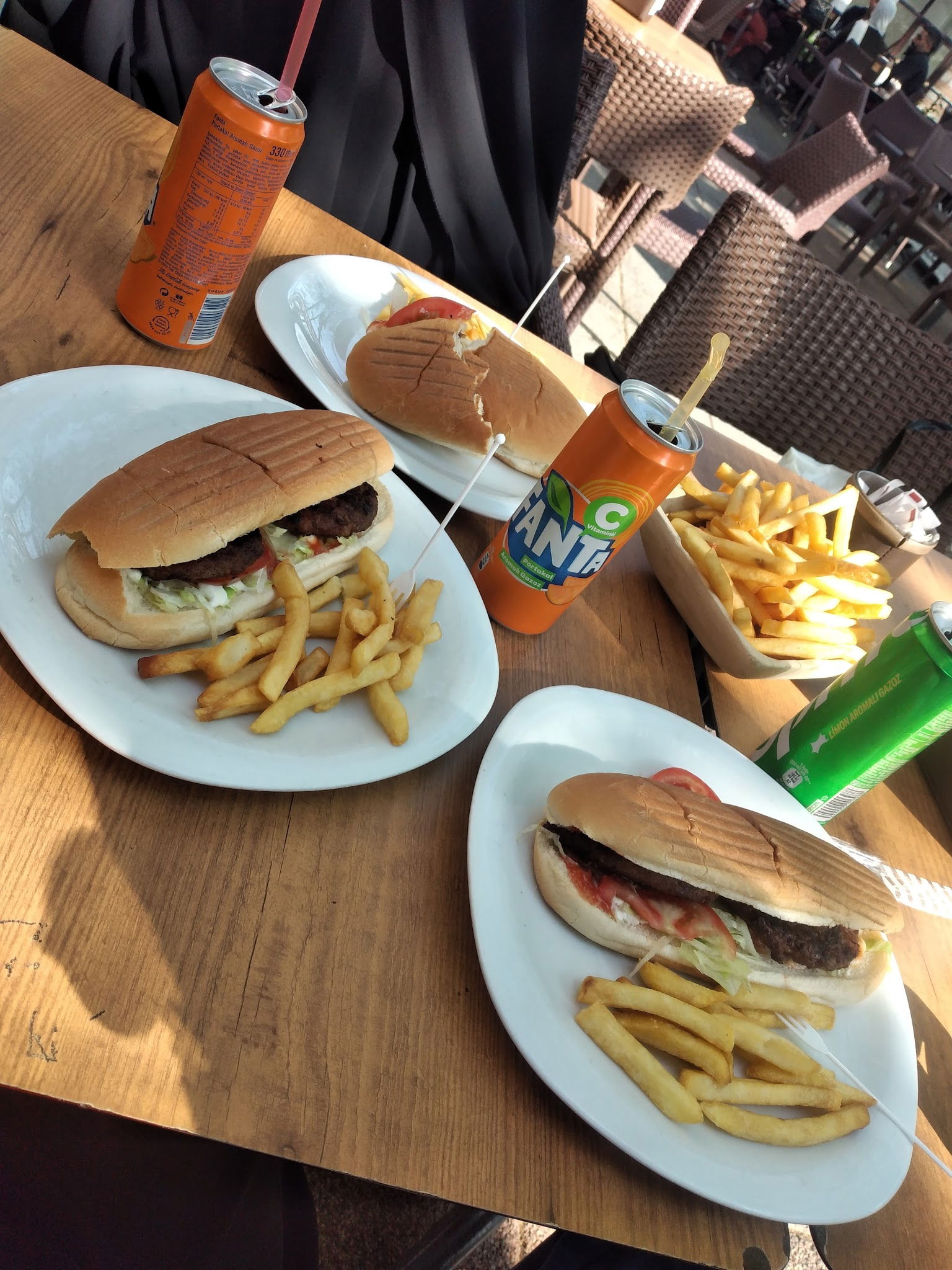 Dervis Cafe & Restaurant