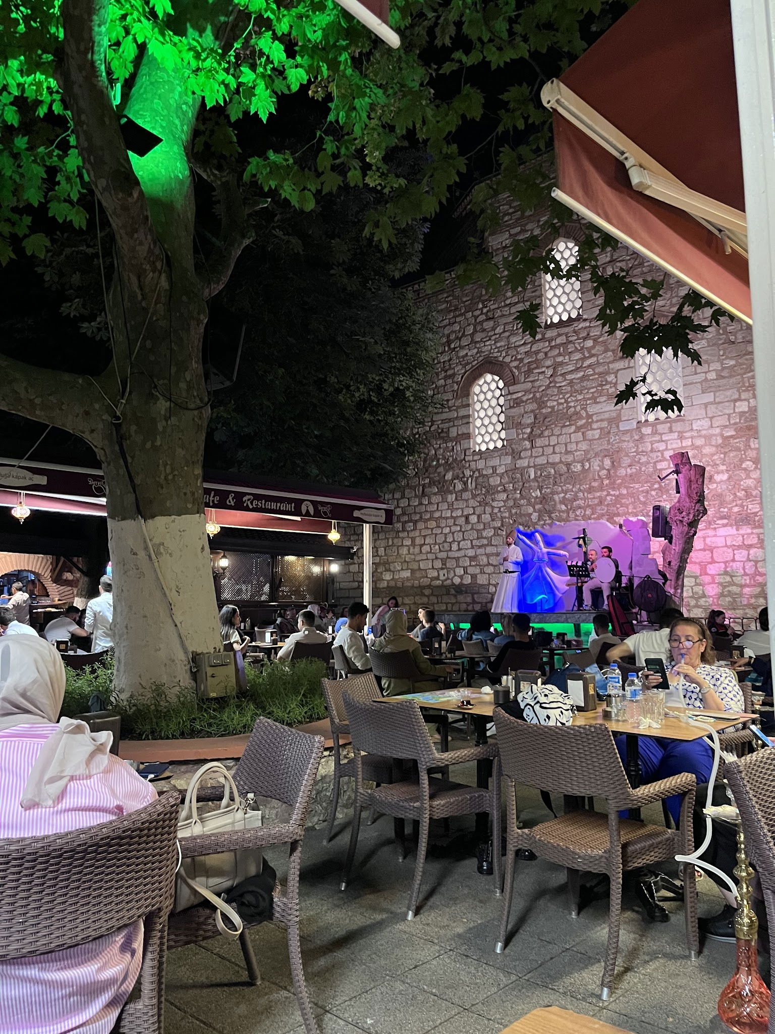 Dervis Cafe & Restaurant